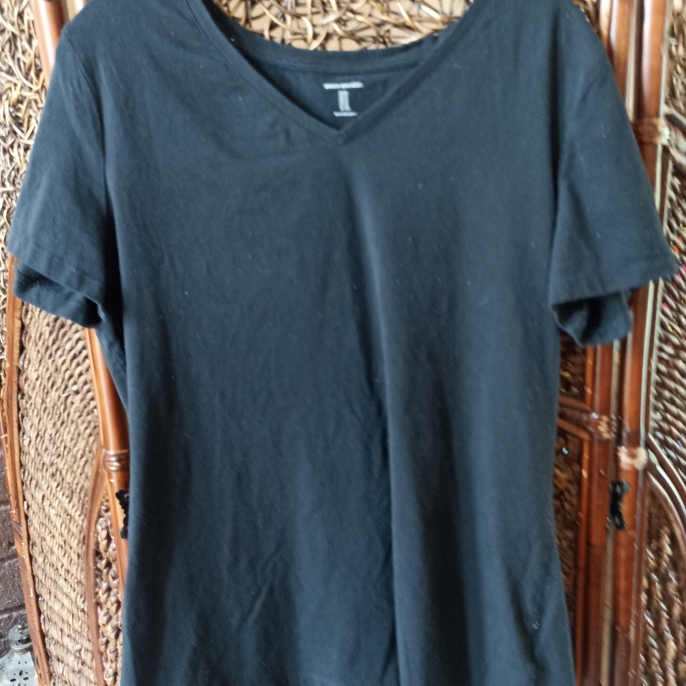 Amazon Essentials Black Short Sleeve Relaxed T-Shirt